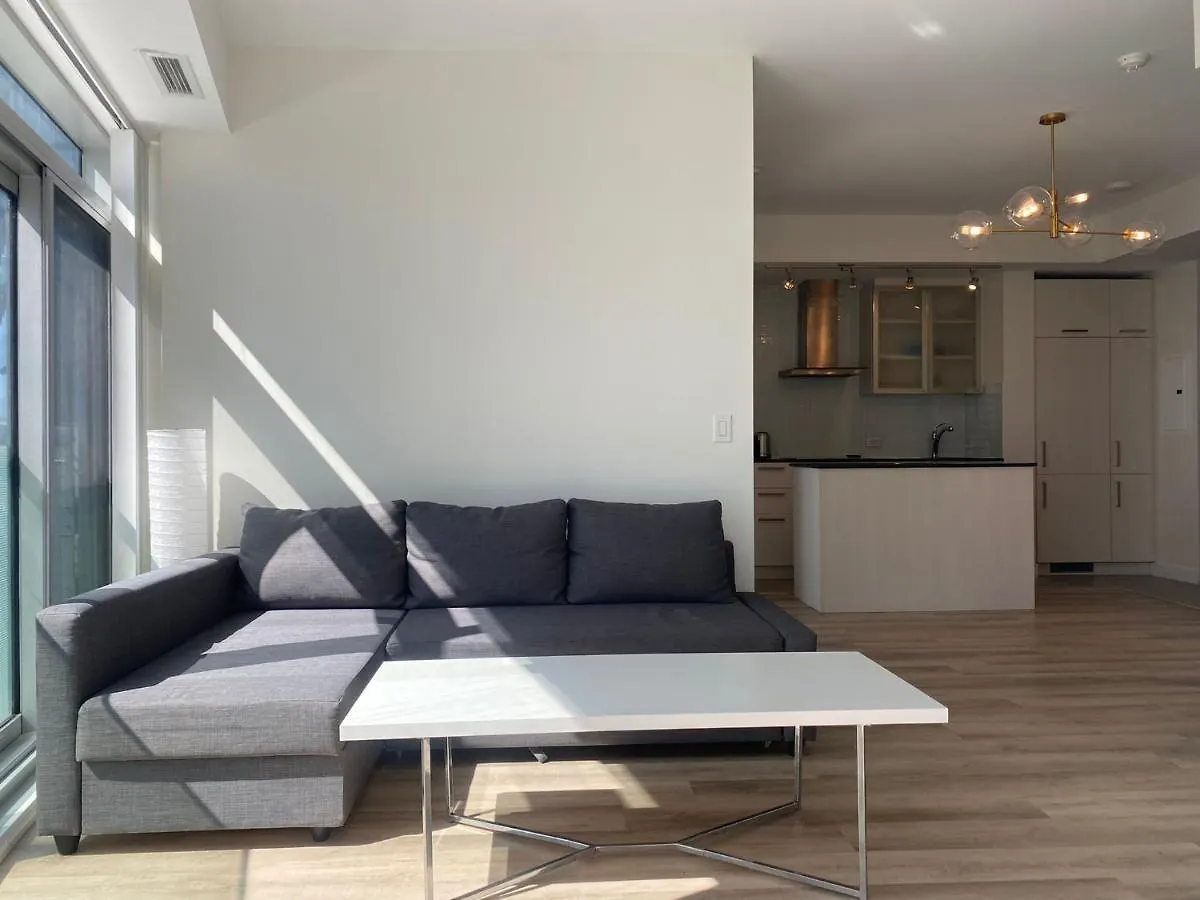 Stunning View At Ice Condos Toronto 0*,